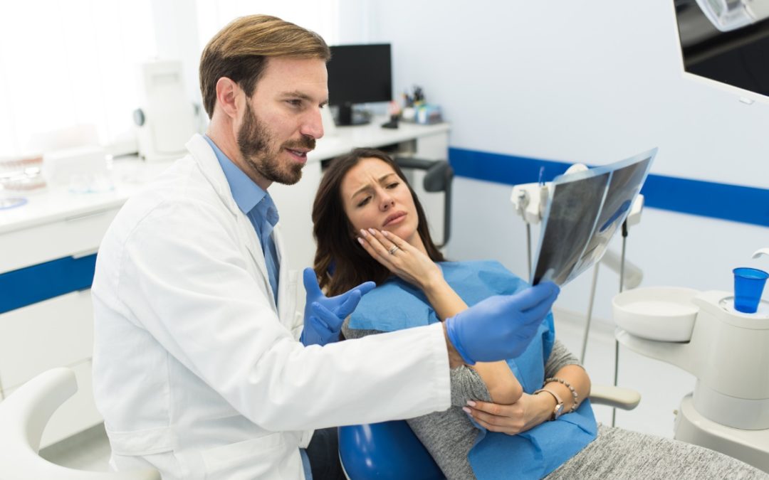 6 Symptoms to Call Your Dentist About